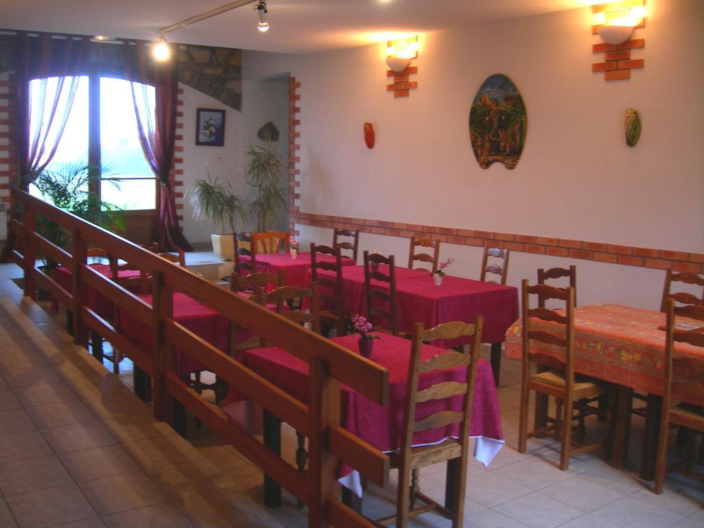 Hotel De La Madeleine Anduze อ็องดูซ ภายนอก รูปภาพ