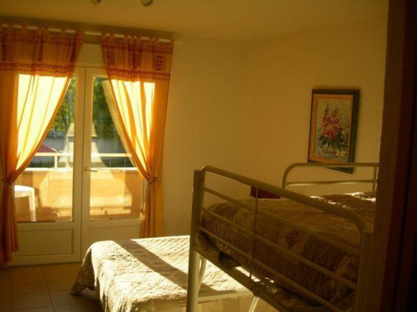 Hotel De La Madeleine Anduze อ็องดูซ ภายนอก รูปภาพ