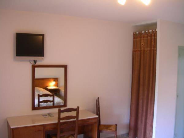 Hotel De La Madeleine Anduze อ็องดูซ ภายนอก รูปภาพ
